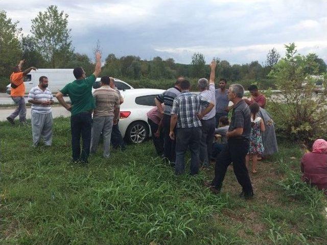 Sakarya’da Trafik Kazası: 2 Yaralı