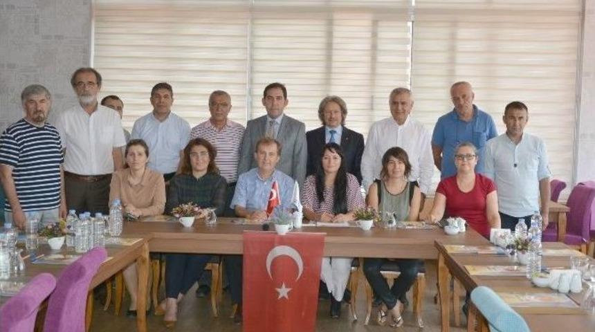 Sarışen ; "uzlaşma İkliminin Uşak&rsquo;ta Da Yansımalarının G&ouml;r&uuml;lmesini İstiyoruz"