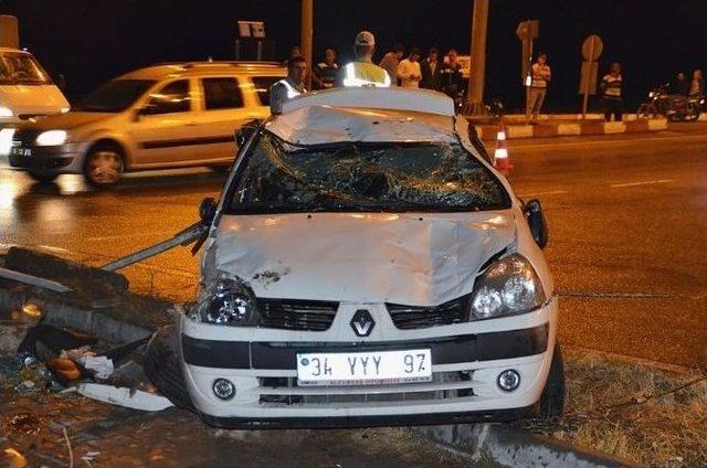 Şehit Cenazesine Giden Aile Trafik Kazası Geçirdi: 5 Yaralı