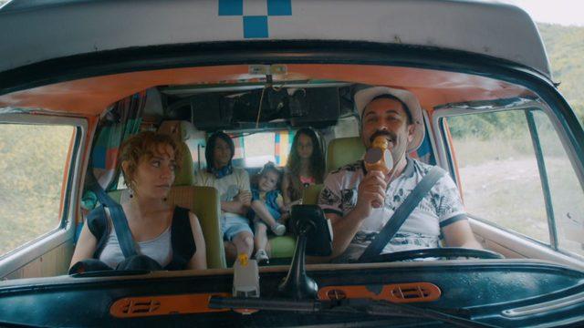 Meleklerin Aşkı 9. bölüm 2. fragmanı! Çekilmezler'in tatil heyecanı!