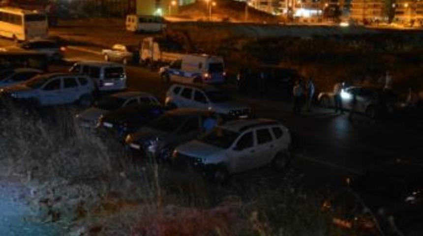 Aliağa İl&ccedil;esinde Yasa Dışı Sol &Ouml;rg&uuml;t &Uuml;yeleri Yakalandı