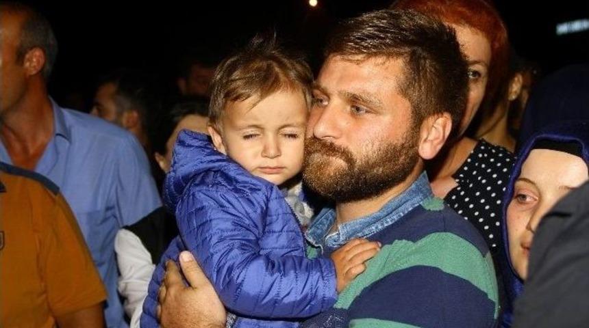 Oğlunun Doğum G&uuml;n&uuml;nde Şehit Olan Polisin Cenazesi Samsun&rsquo;da