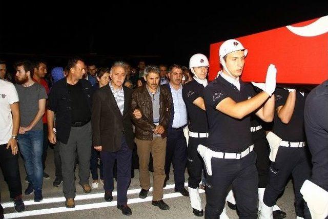 Oğlunun Doğum Gününde Şehit Olan Polisin Cenazesi Samsun’da