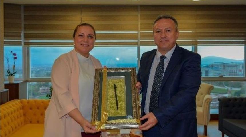 Vali Fidan&rsquo;dan Rekt&ouml;r&rsquo;e Veda Ziyareti