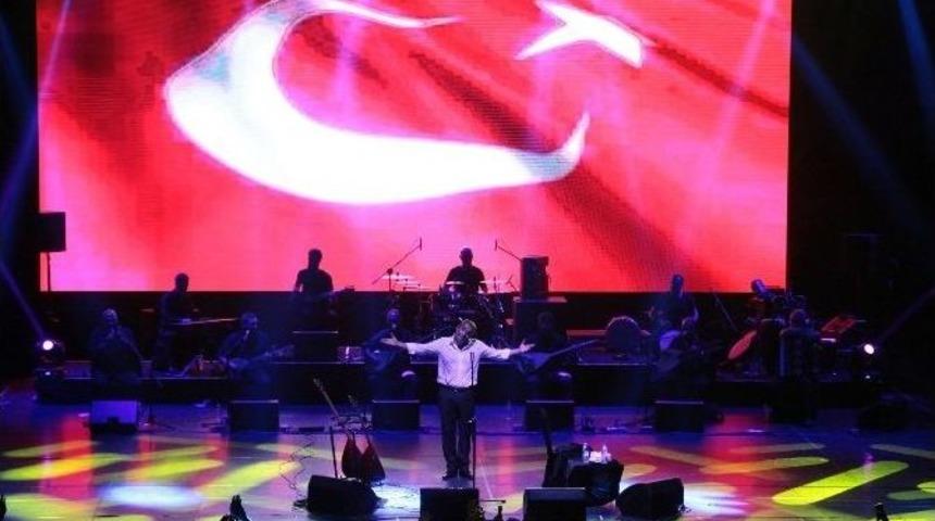 Yavuz Bing&ouml;l Expo 2016&rsquo;da Sahne Aldı