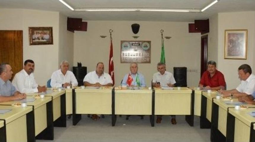 &Uuml;z&uuml;mc&uuml;n&uuml;n G&ouml;z&uuml; Rusya Pazarında