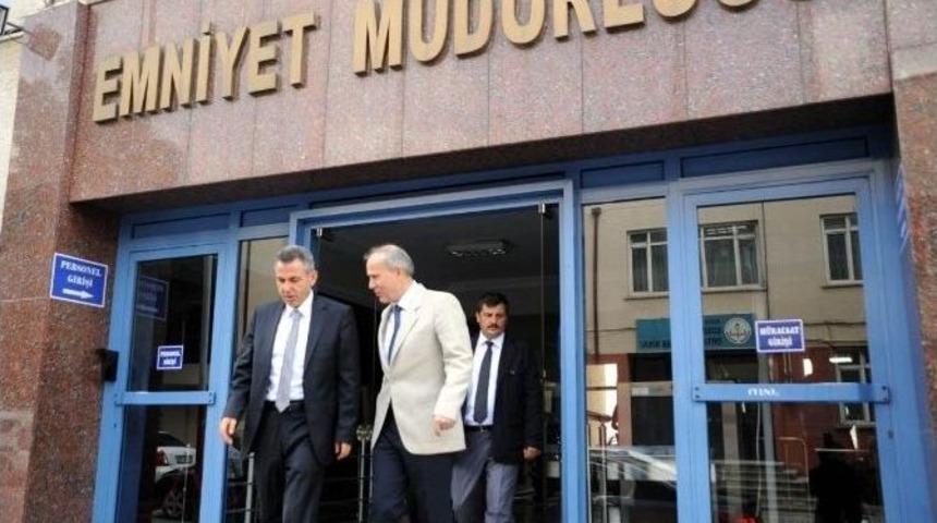 Bilecik Valisi S&uuml;leyman Elban&rsquo;ın İl Emniyet M&uuml;d&uuml;rl&uuml;ğ&uuml;&rsquo;ne Ziyareti
