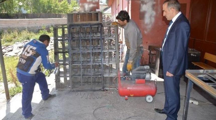 Sarıkamış&rsquo;taki K&ouml;y Okulları Onarılıyor