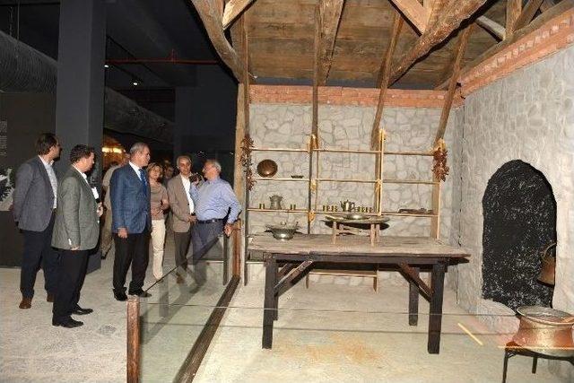 Vakıf K&uuml;lt&uuml;r&uuml; M&uuml;zesi G&uuml;n Sayıyor 1