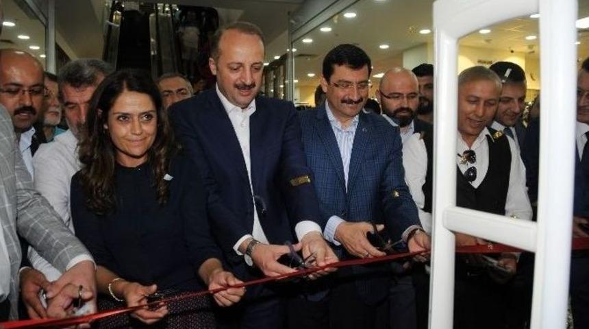 Mamak&rsquo;ta Akbaba Moda Plaza Ve Sosyete Pazarı A&ccedil;ıldı
