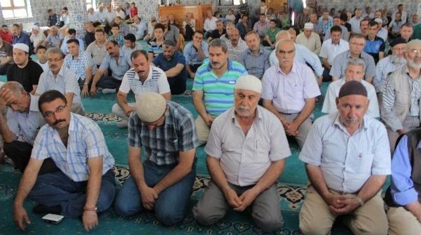 Şehit Polis Ey&uuml;p Oğuz İ&ccedil;in Mevlit Okutuldu