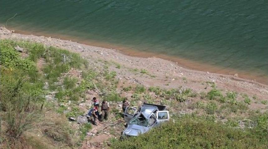 Artvin&rsquo;de Trafik Kazası: 2 &Ouml;l&uuml;