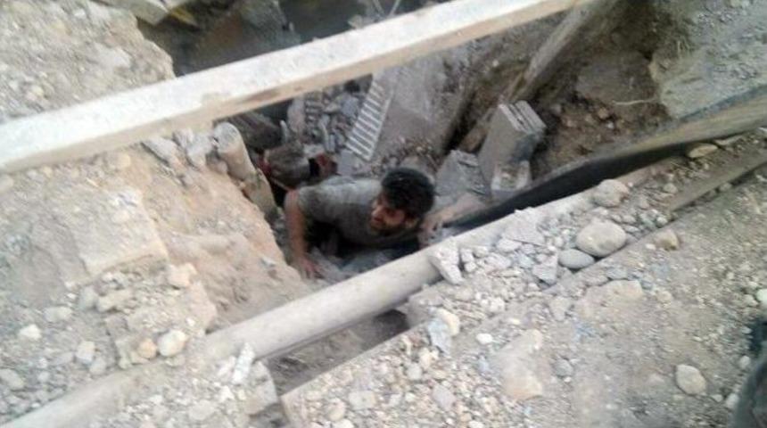 Mersin&rsquo;de İnşaatta G&ouml;&ccedil;&uuml;k: 1 Yaralı