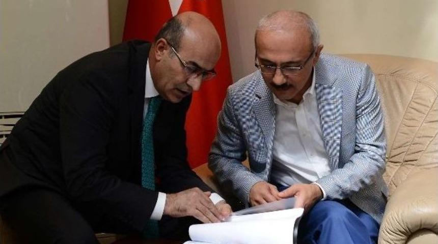 Vali Demirtaş&rsquo;tan Bakanlara &lsquo;şehir Hastanesi&rsquo; Dosyası