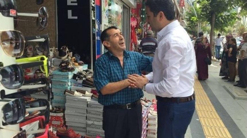 Başkan Eroğlu, Esnafları Ziyaret Etti