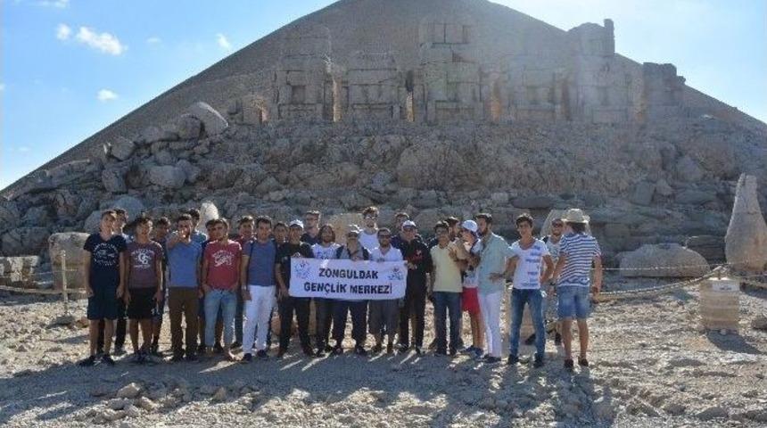 Zonguldak Ve Ağrılı Gen&ccedil;ler Adıyaman&rsquo;ı Gezdi