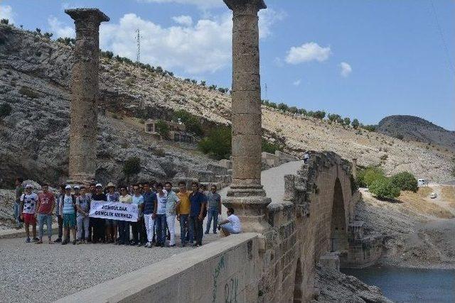 Zonguldak Ve Ağrılı Gençler Adıyaman’ı Gezdi