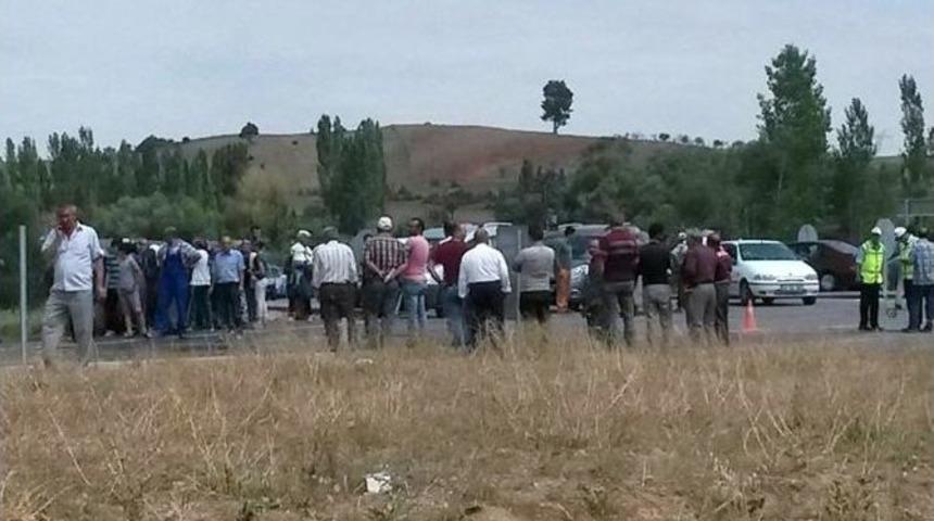 Gediz&rsquo;de Trafik Kazası: 1 &Ouml;l&uuml;