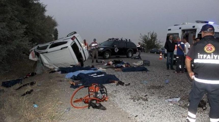 Adıyaman&rsquo;da Trafik Katliamı: 7 &Ouml;l&uuml;