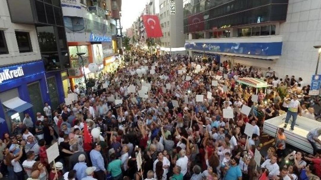 Şiirler Barış İ&ccedil;in Okunacak