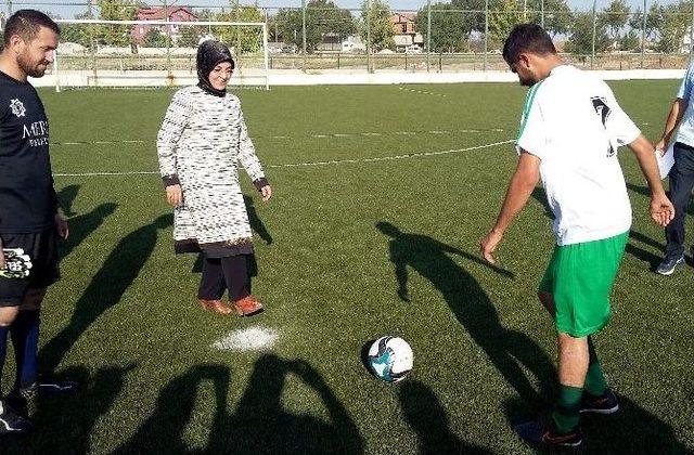 Meram’da Şehit Ömer Halisdemir Futbol Turnuvası Başladı
