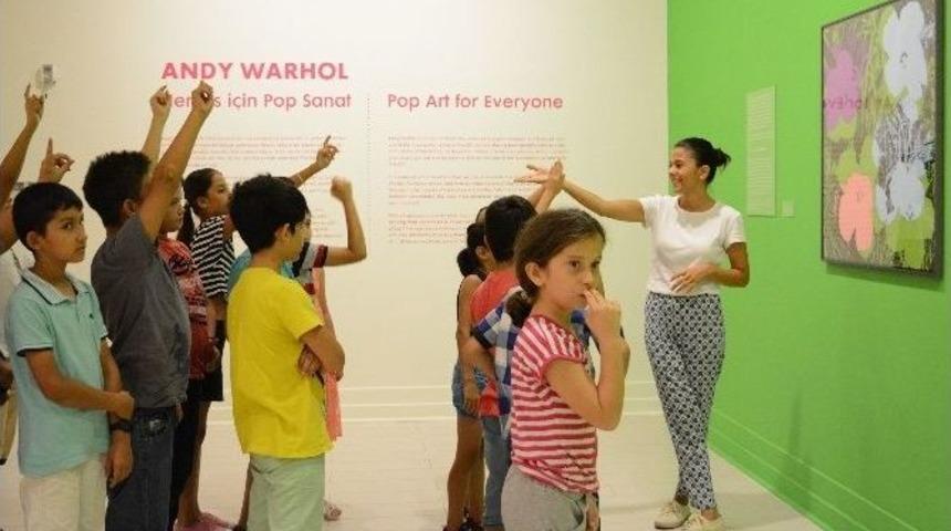 Muratpaşalı &Ccedil;ocuklar Andy Warhol Gibi &Ccedil;izdi