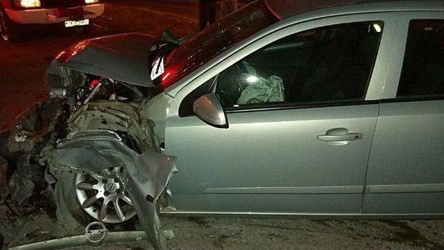 Burhaniye&rsquo;de Kaza: 2 Yaralı 1