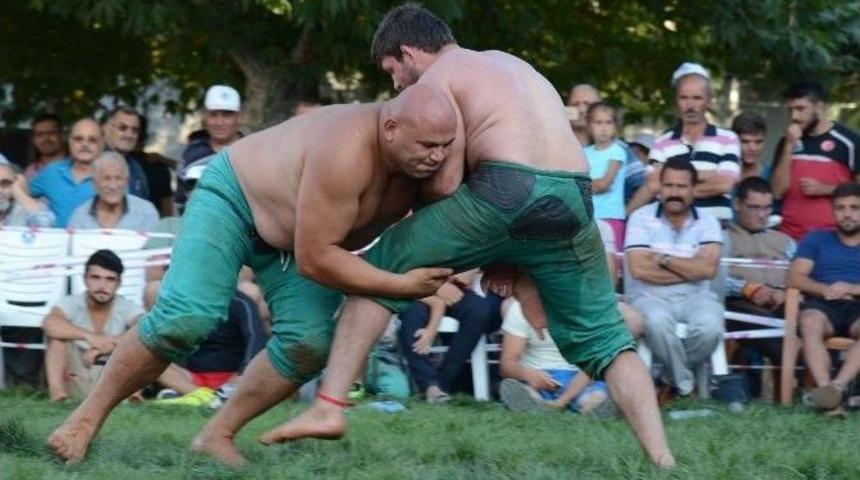 Karakucak G&uuml;reşlerinde Aydın Polat&ccedil;ı Başpehlivan Oldu