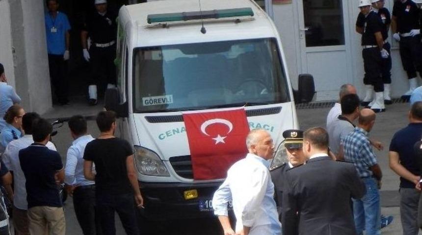 Edremit&rsquo;te Şehidin Cenazesi Hastane Morgundan Alındı