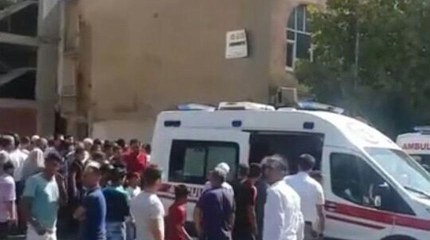 Bing&ouml;l&rsquo;de İnşaat İskelesi &Ccedil;&ouml;kt&uuml;: 5 Yaralı