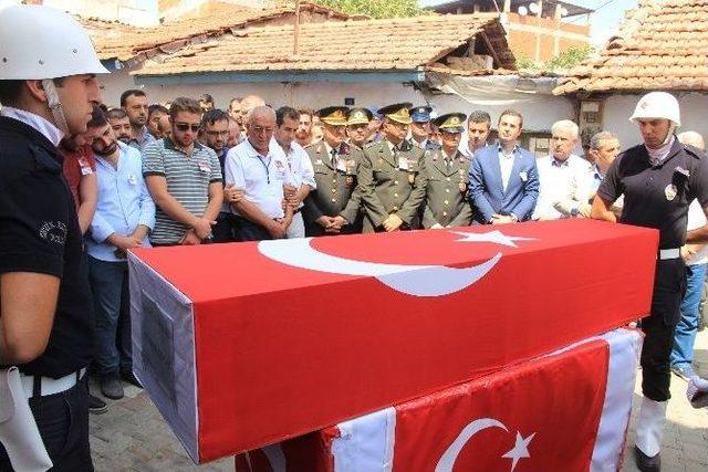 Cizre Şehidi’nin Annesi: 