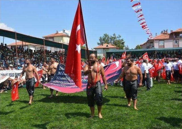 Altın Kiraz’ın Başpehlivanı Ali Gürbüz