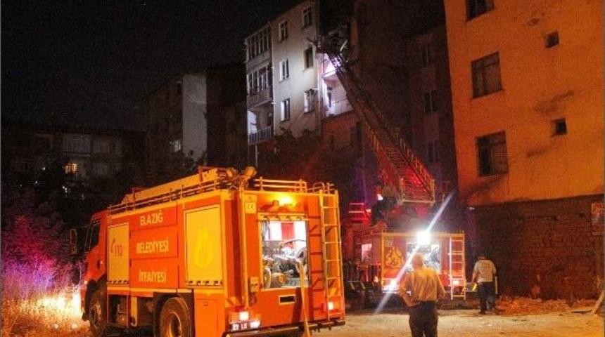 Elazığ&rsquo;da Yangın Paniği