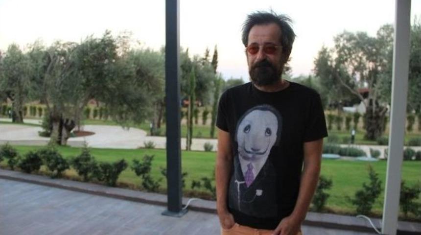 Feridun D&uuml;zağa&ccedil; Gazetecilerin Sorularını Cevapladı