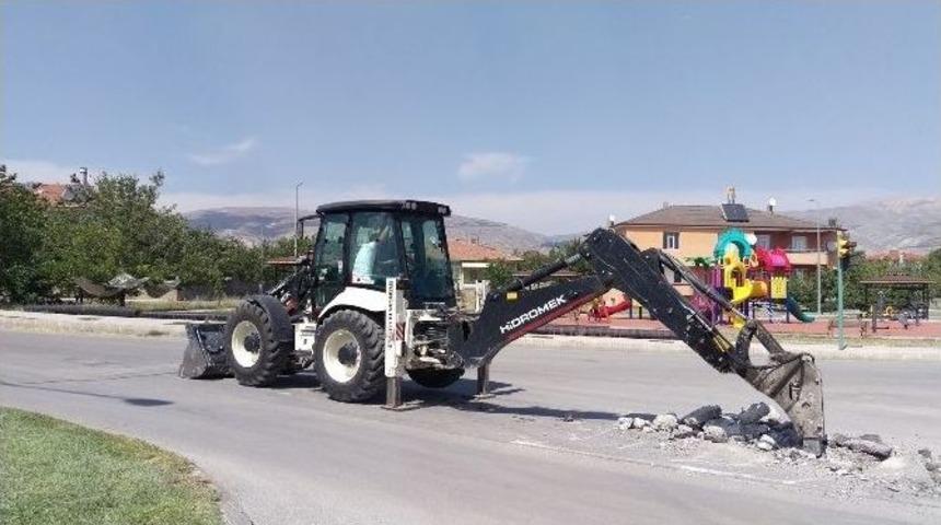 Yağmur Suyu Drenaj Hattı &Ccedil;alışmaları Devam Ediyor