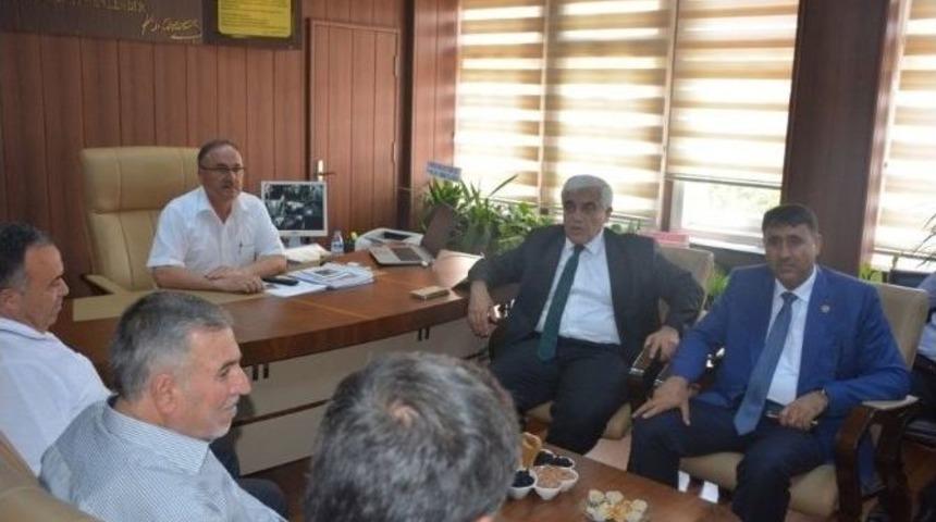 Milletvekili D&uuml;lger, İl Milli Eğitim M&uuml;d&uuml;r&uuml; Alag&ouml;z&rsquo;&uuml; Ziyaret Etti