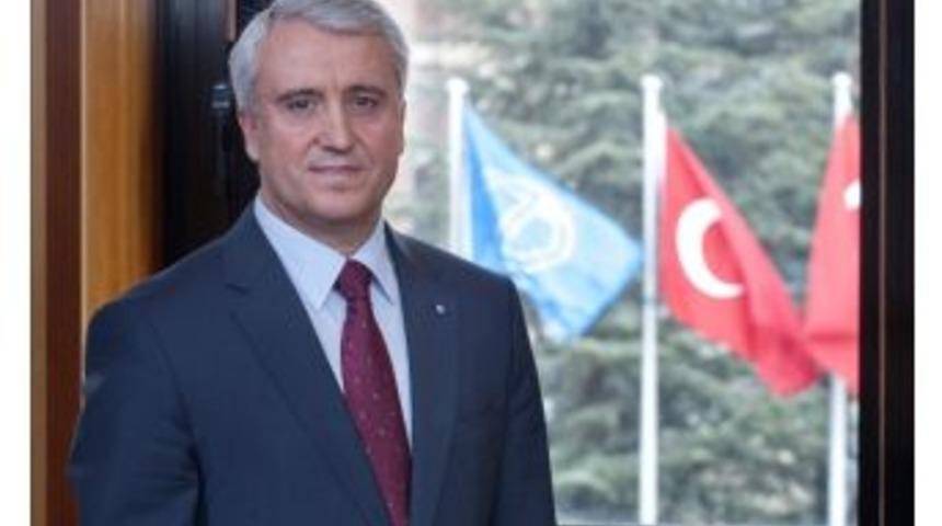 Anadolu &Uuml;niversitesi Rekt&ouml;r&uuml; Prof. Dr. Naci G&uuml;ndoğan&rsquo;ın 30 Ağustos Zafer Bayramı Mesajı