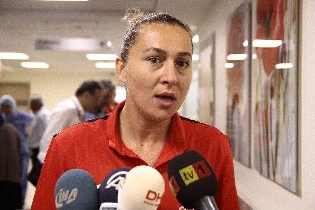 Agü Spor Da 8 Oyuncu Sağlık Kontrolünden Geçti