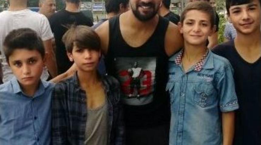 B.b. Erzurumspor&rsquo;dan Atat&uuml;rk Erkek Yetiştirme Yurduna Ziyaret