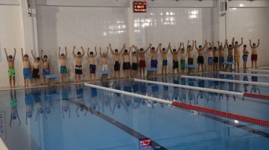 Kağıthane&rsquo;de Havuz Kayıtları Başlıyor