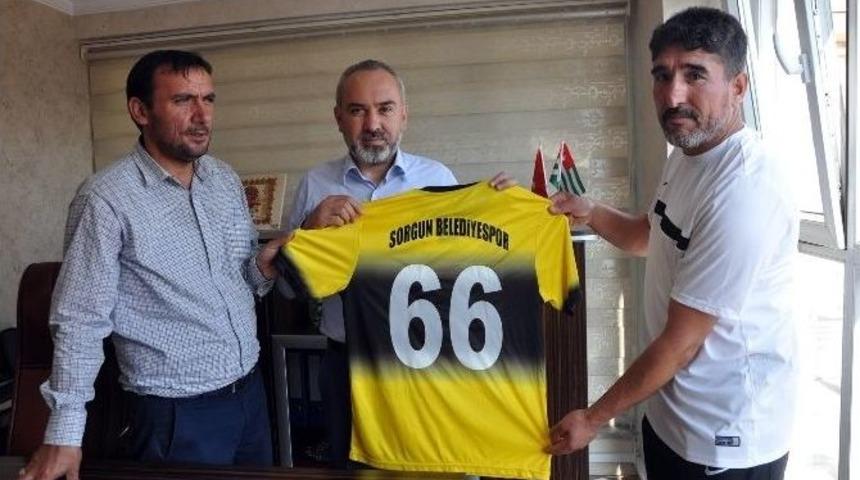 Sorgun Belediyespor&rsquo;a Forma Desteği