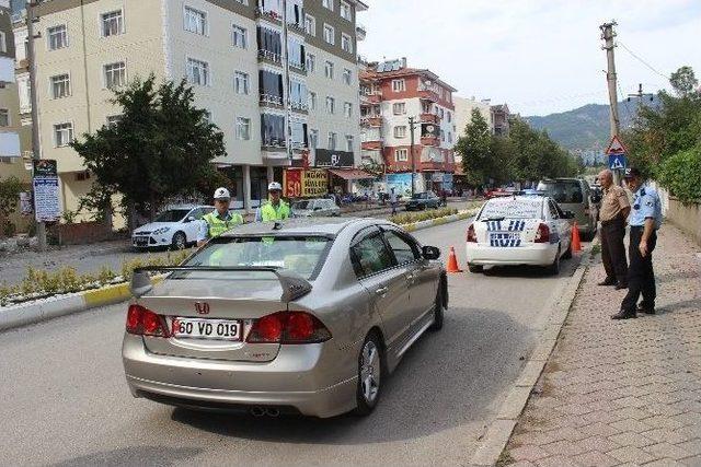 Şehir Merkezinde Trafik Denetimleri Sıklaştırıldı