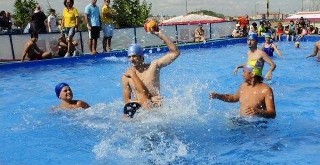 L&uuml;leburgaz&rsquo;da Su Topu M&uuml;sabakası D&uuml;zenlendi