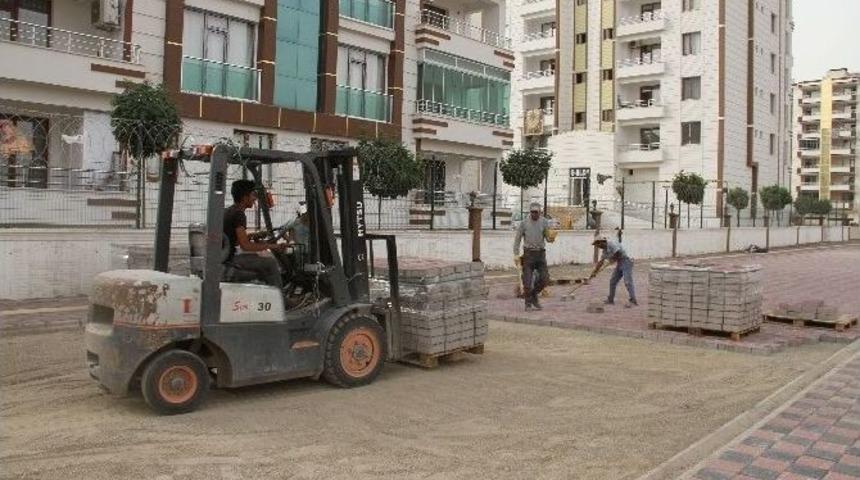 Bağlar Belediyesi&rsquo;nin Parke D&ouml;şeme &Ccedil;alışmaları Devam Ediyor