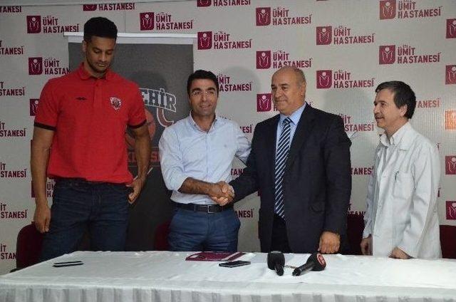 Özel Ümit Hastanesi Eskişehir Basket’e Sponsor Oldu