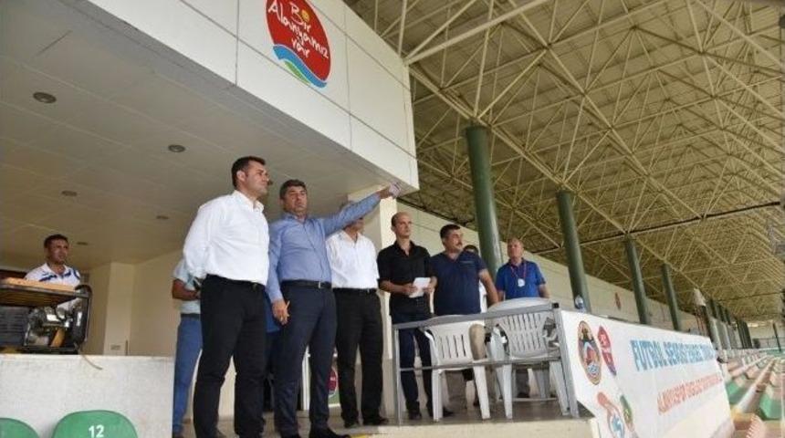 Başkan Y&uuml;cel&rsquo;den Oba Stadyumu&rsquo;nda İnceleme