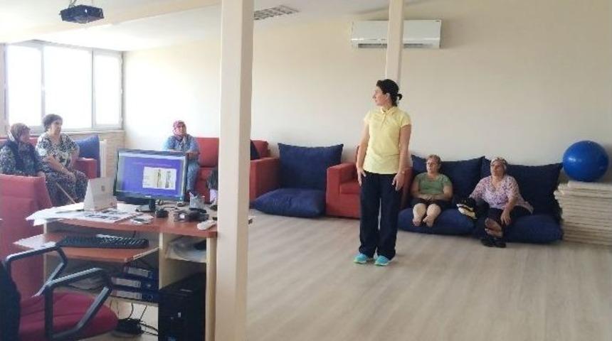 Uzunk&ouml;pr&uuml; Devlet Hastanesi&rsquo;nin Menopoz Okulu Hizmeti