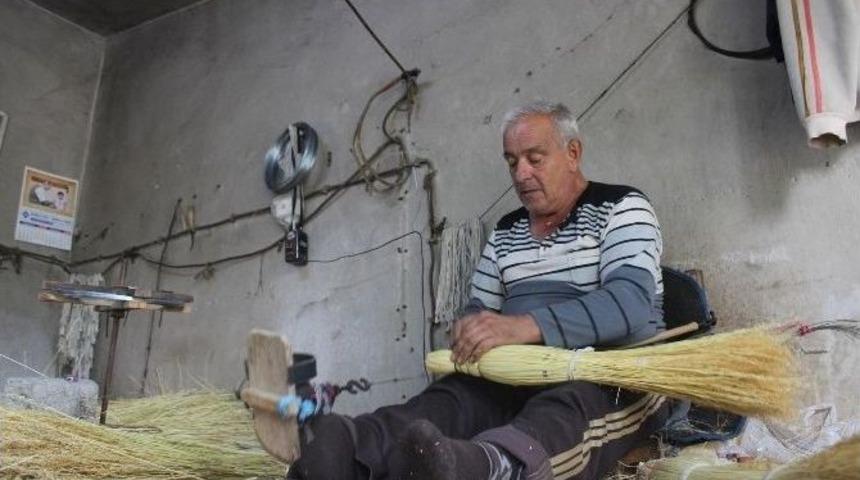 Edirne&rsquo;de Unutulmaya Y&uuml;z Tutmuş Zanaat: &lsquo;s&uuml;p&uuml;rgecilik&rsquo;