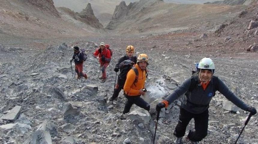Edosk Dağcıları Erciyes Zirvede