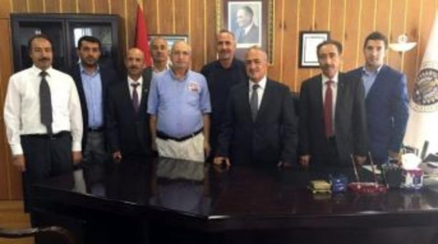 Aşkale &Ccedil;omoğluları Derneği&rsquo;nden Rekt&ouml;r &Ccedil;omaklı&rsquo;ya Hayırlı Olsun Ziyareti